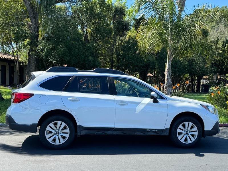 Used 2019 Subaru Outback 2.5i Premium AWD/4WD image 5