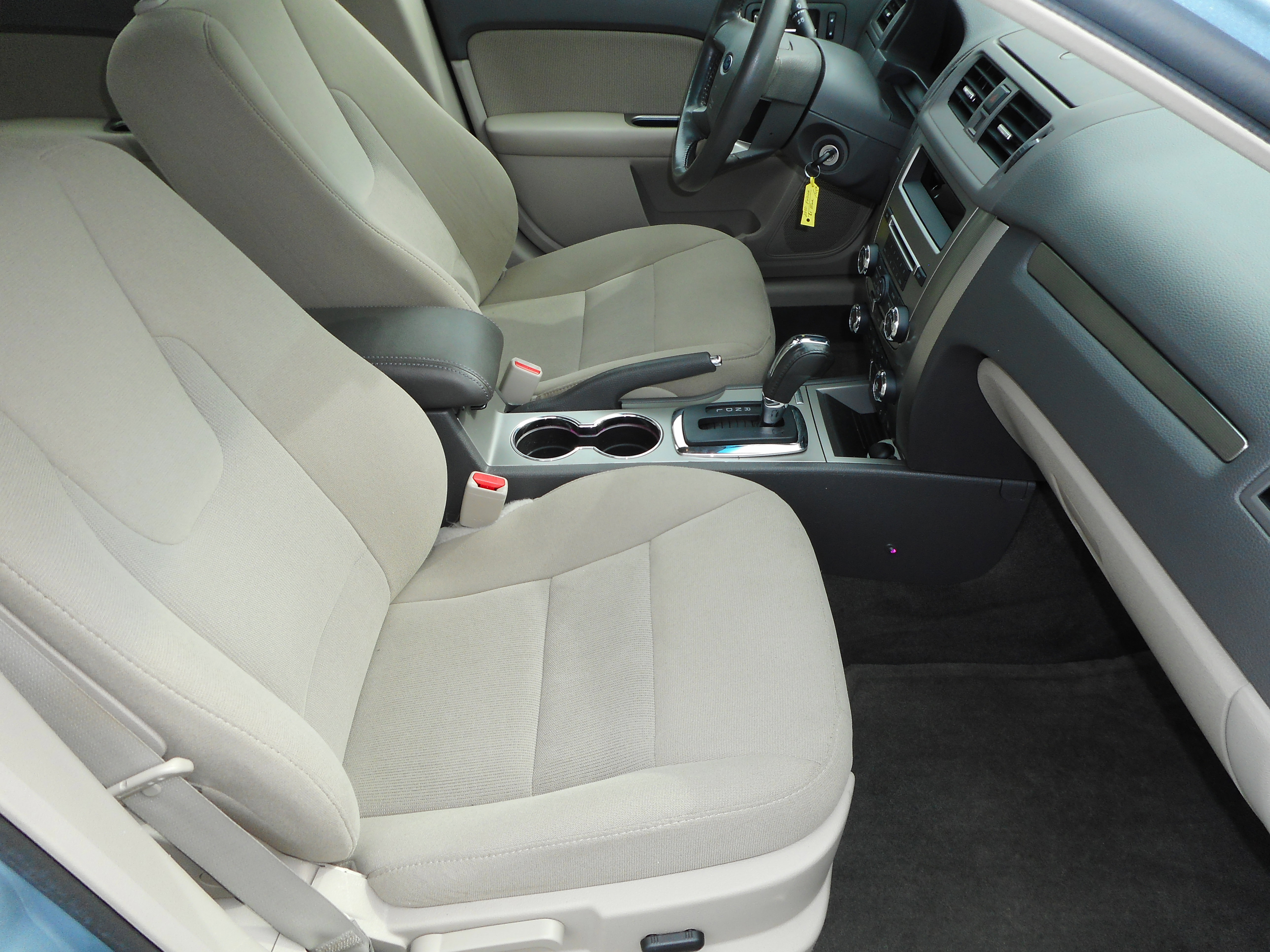 Used 2010 Ford Fusion Hybrid image 26