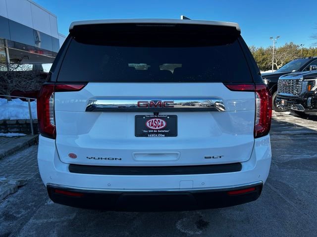 Used 2024 GMC Yukon SLT w/ SLT Luxury Package image 4