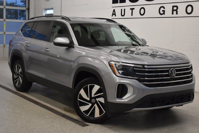 Used 2025 Volkswagen Atlas SE