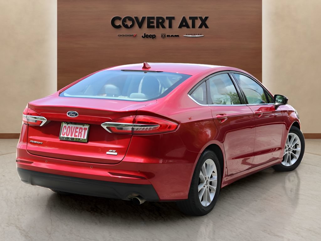 Used 2020 Ford Fusion SE FWD image 5