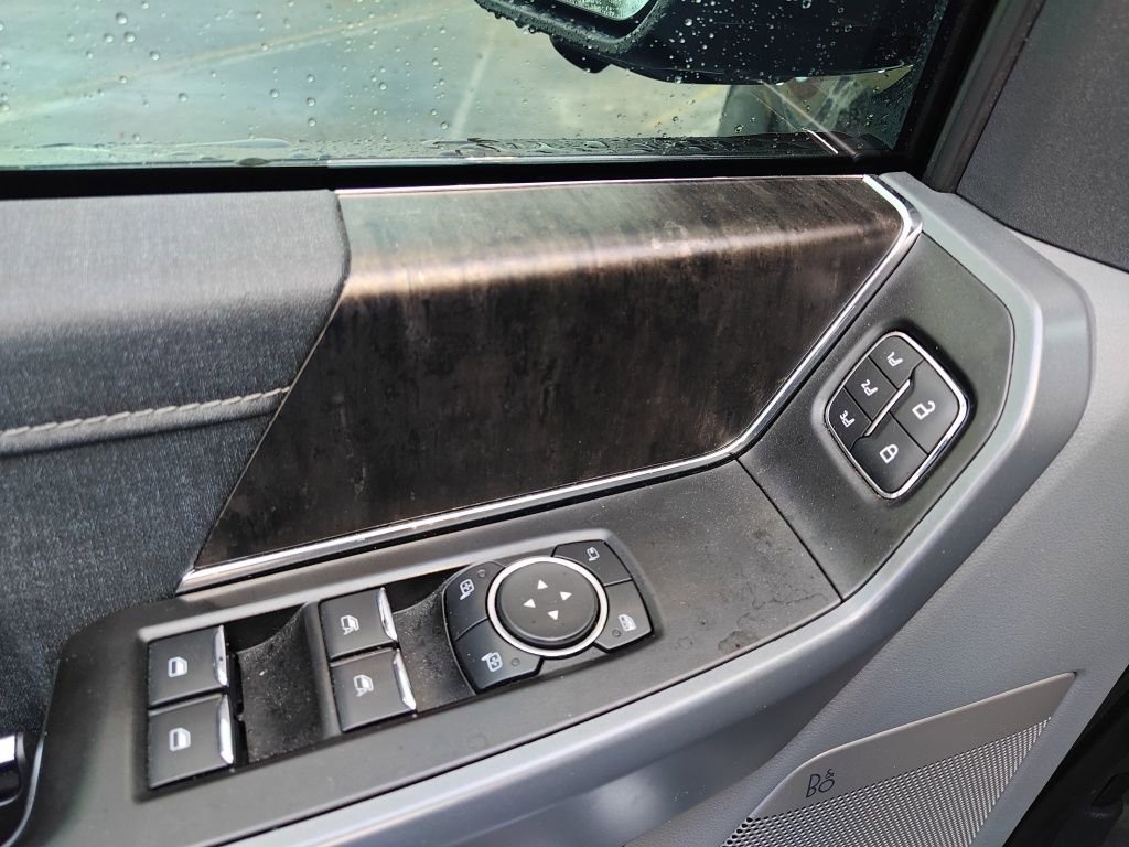 Used 2022 Ford F150 Lariat w/ Max Trailer Tow Package AWD/4WD image 8