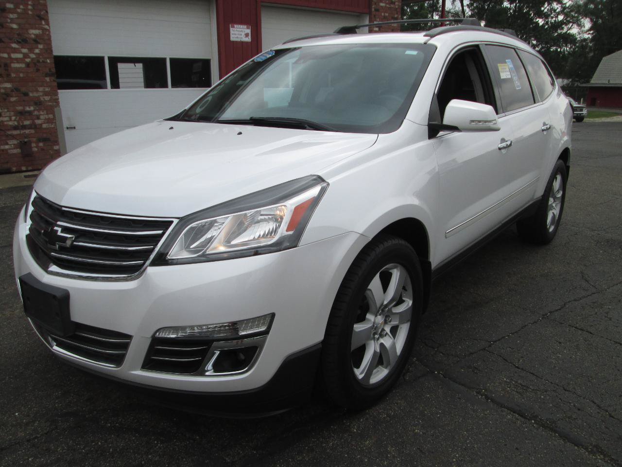 Used 2016 Chevrolet Traverse LTZ AWD/4WD image 9
