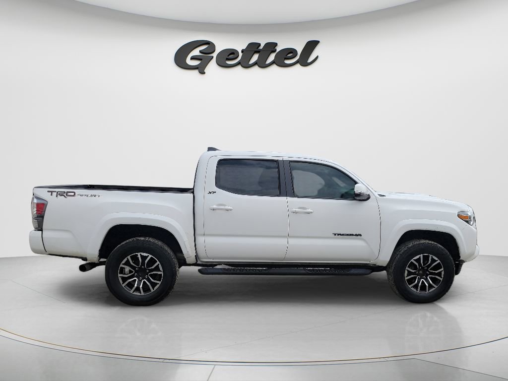 Used 2022 Toyota Tacoma TRD Sport w/ Technology Package image 11