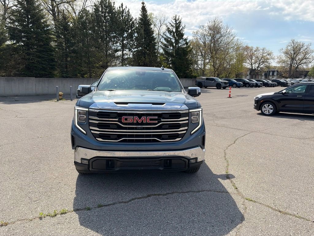 Used 2024 GMC Sierra 1500 SLT w/ SLT Convenience Package AWD/4WD image 3
