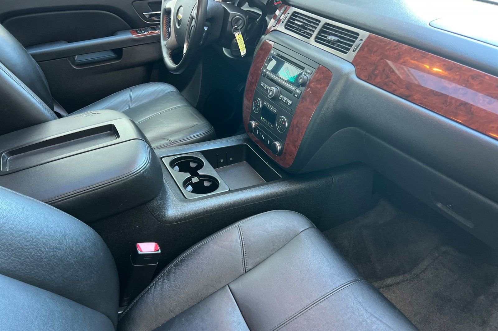 Used 2013 Chevrolet Tahoe LT RWD image 17