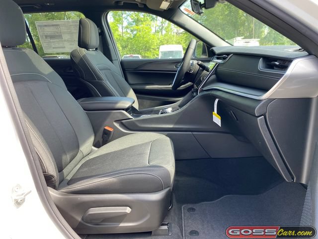 New 2026 Jeep Grand Cherokee Laredo X AWD/4WD image 6