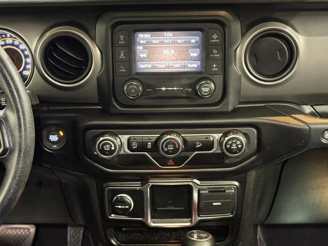 Used 2021 Jeep Wrangler Unlimited Sport image 30