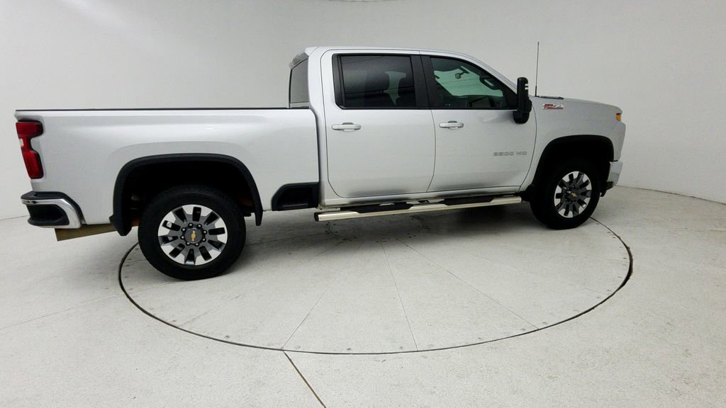 Certified 2022 Chevrolet Silverado 2500 LT w/ Convenience Package AWD/4WD image 9