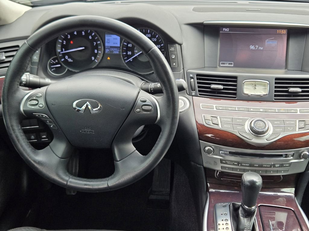 Used 2017 INFINITI Q70 L 3.7 image 36