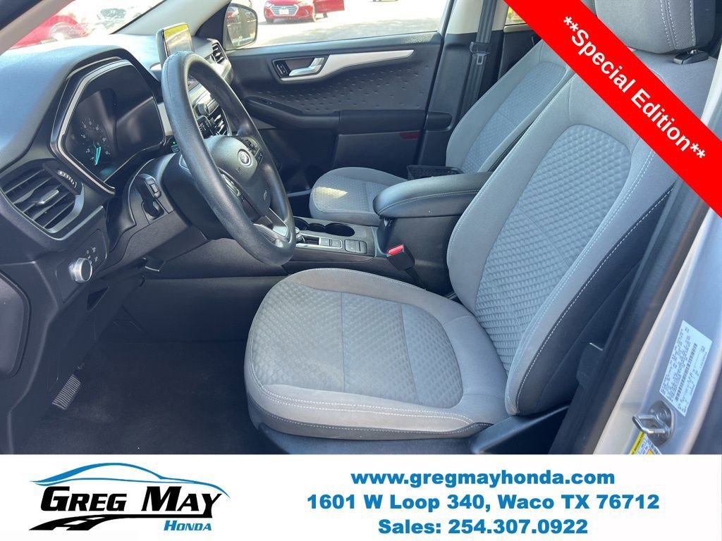 Used 2020 Ford Escape SE image 24