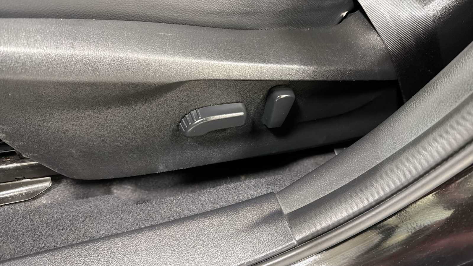Used 2019 Subaru Crosstrek 2.0i Limited w/ Moonroof Package w/Navigation AWD/4WD image 14