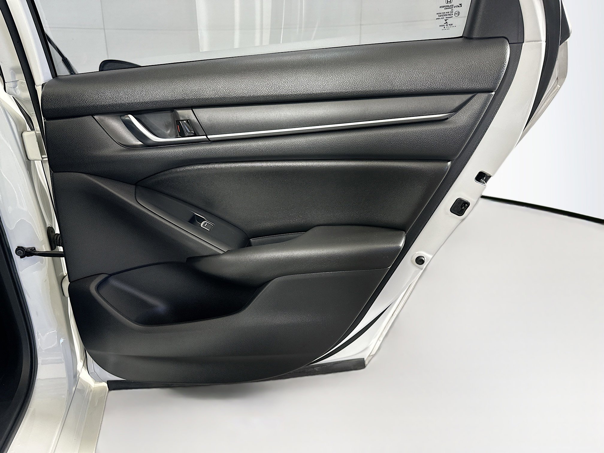 Used 2019 Honda Accord LX image 28