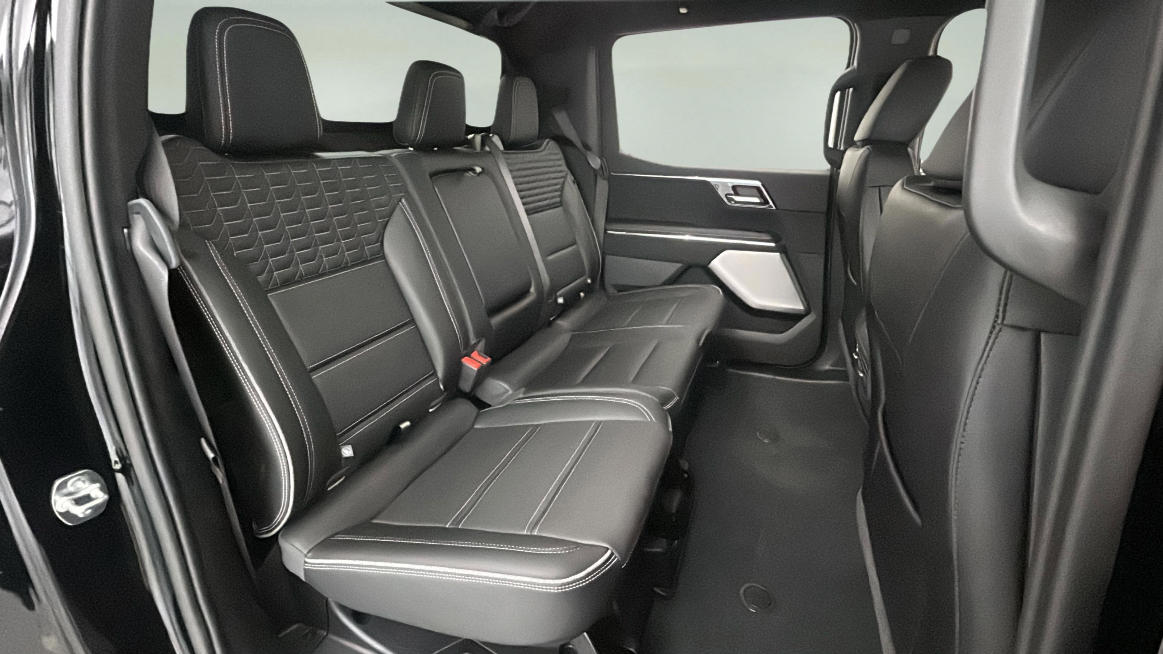 New 2025 GMC Sierra EV Denali image 15