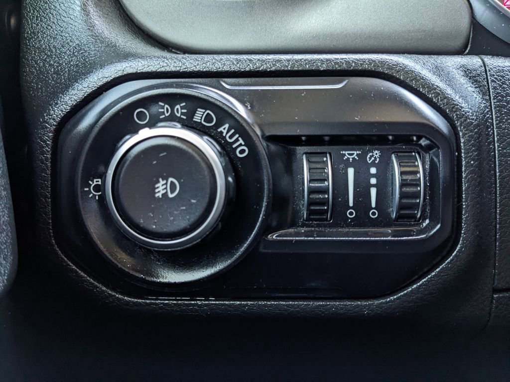 Used 2020 Jeep Wrangler Unlimited Sport S image 45