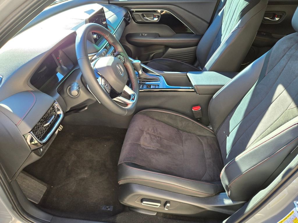 Certified 2025 Acura ADX A-Spec image 12