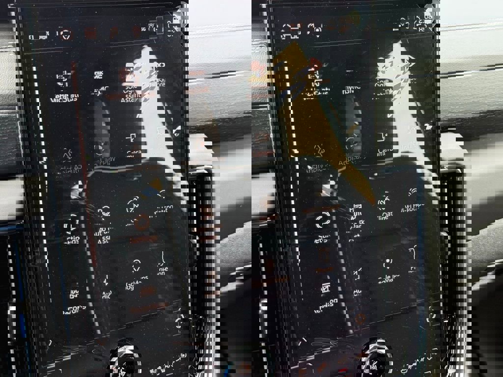 New 2026 GMC Yukon XL AT4 Ultimate w/ LPO, Floor Liner Package image 34