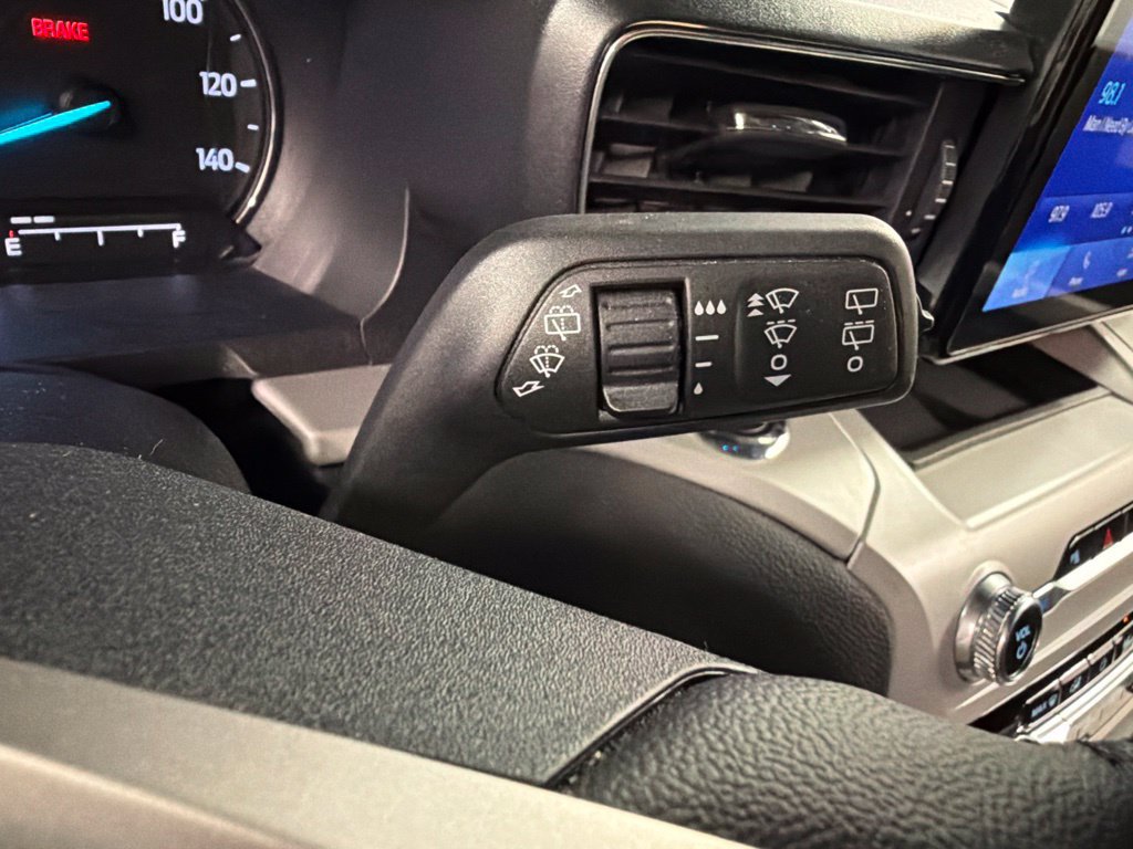 Used 2024 Ford Explorer XLT w/ Equipment Group 202A AWD/4WD image 21