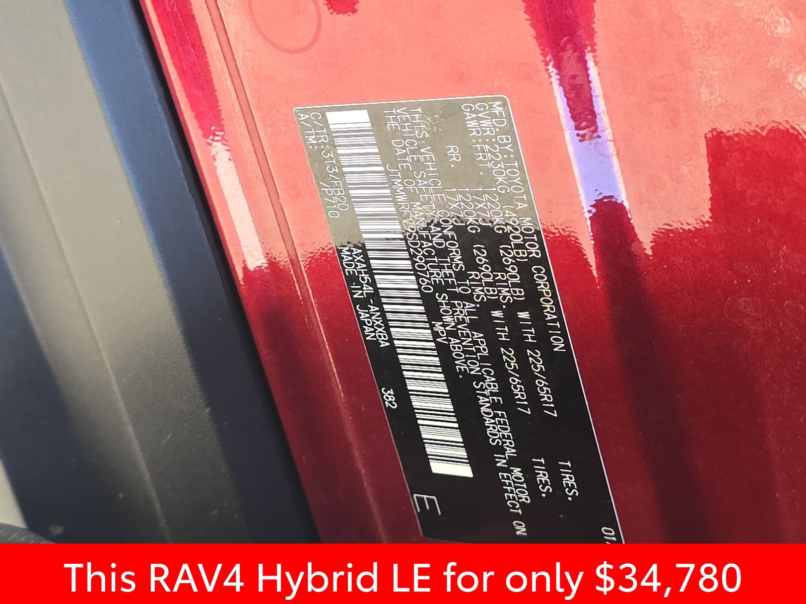 Used 2025 Toyota RAV4 LE AWD/4WD image 40