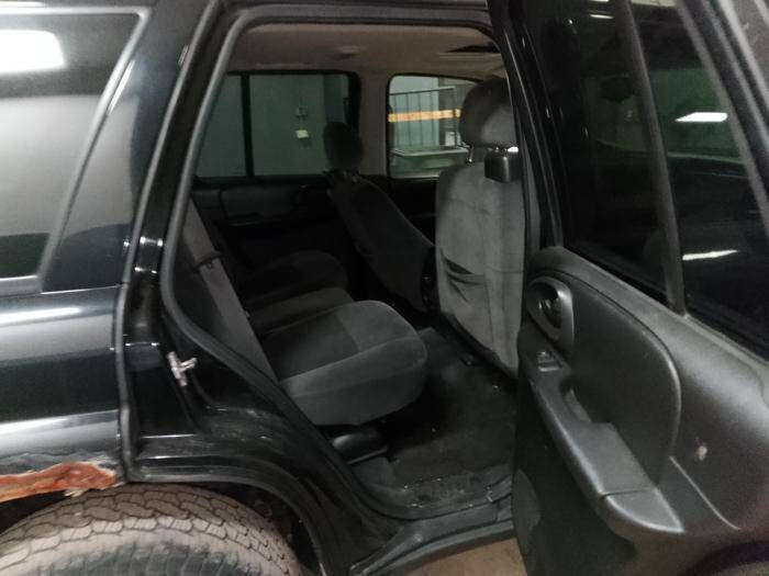 Used 2008 Chevrolet TrailBlazer LT w/ Sun And Sound Package AWD/4WD image 28