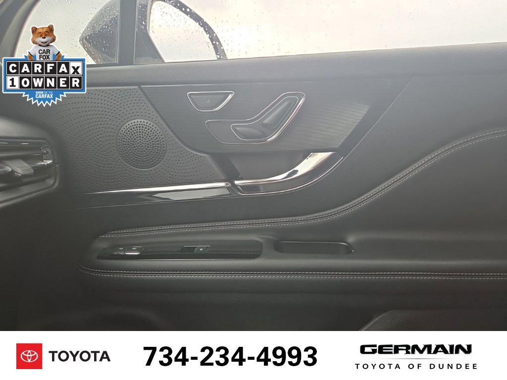 Used 2024 Lincoln Corsair AWD w/ Equipment Group 101A image 31