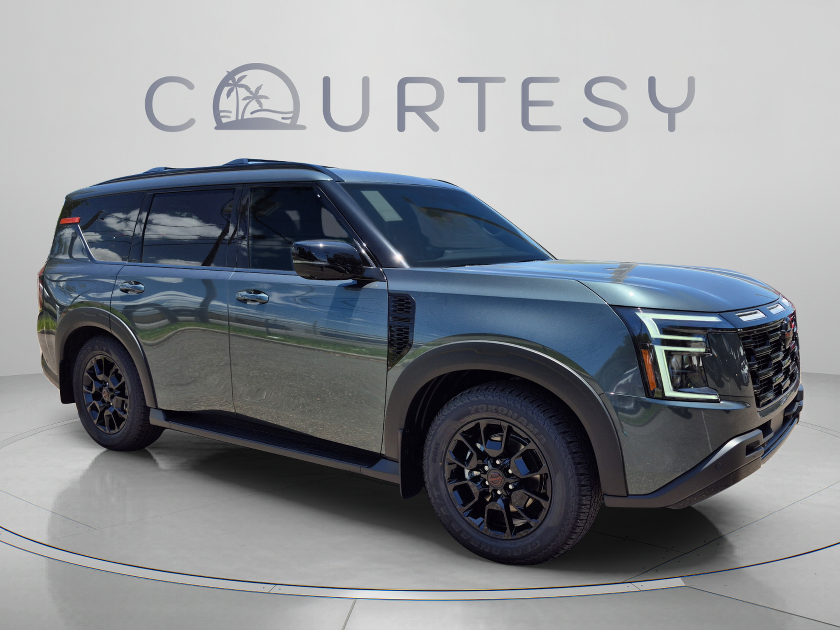 New 2026 Nissan Armada PRO-4X w/ Captain's Chari Seat Package AWD/4WD image 8