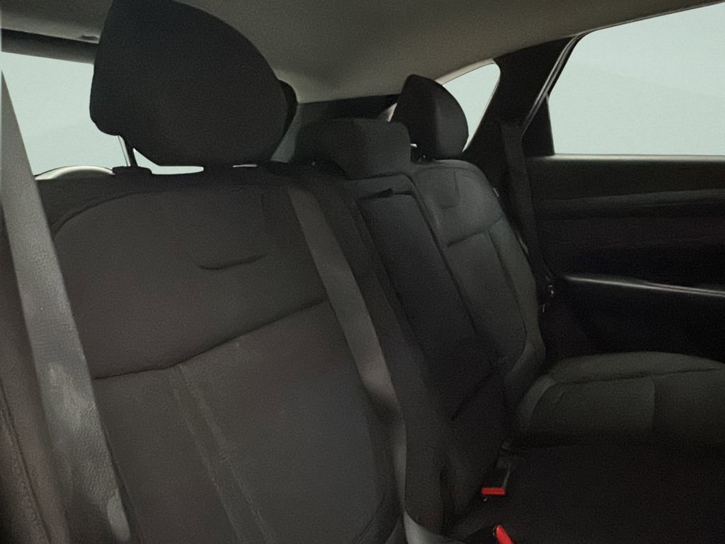 Certified 2025 Hyundai Tucson SE image 13