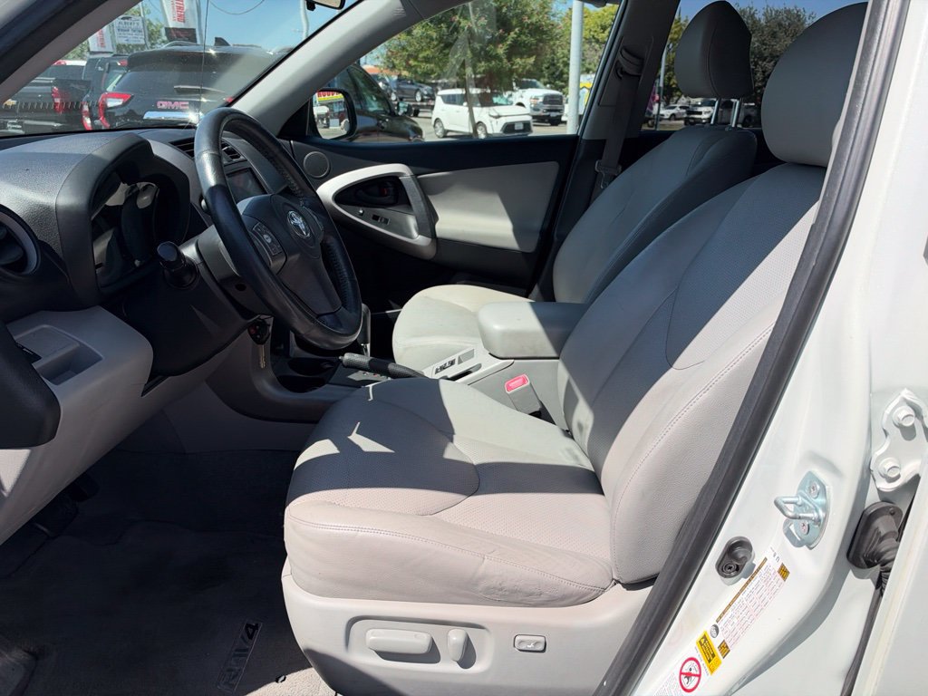 Used 2007 Toyota RAV4 Limited FWD image 11