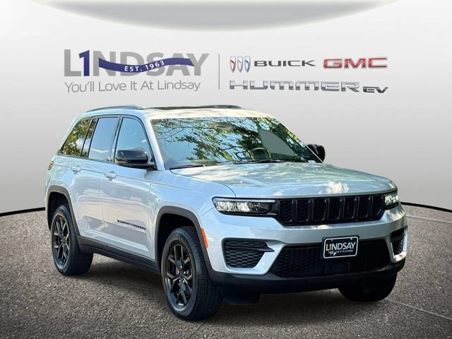 Used 2025 Jeep Grand Cherokee Altitude