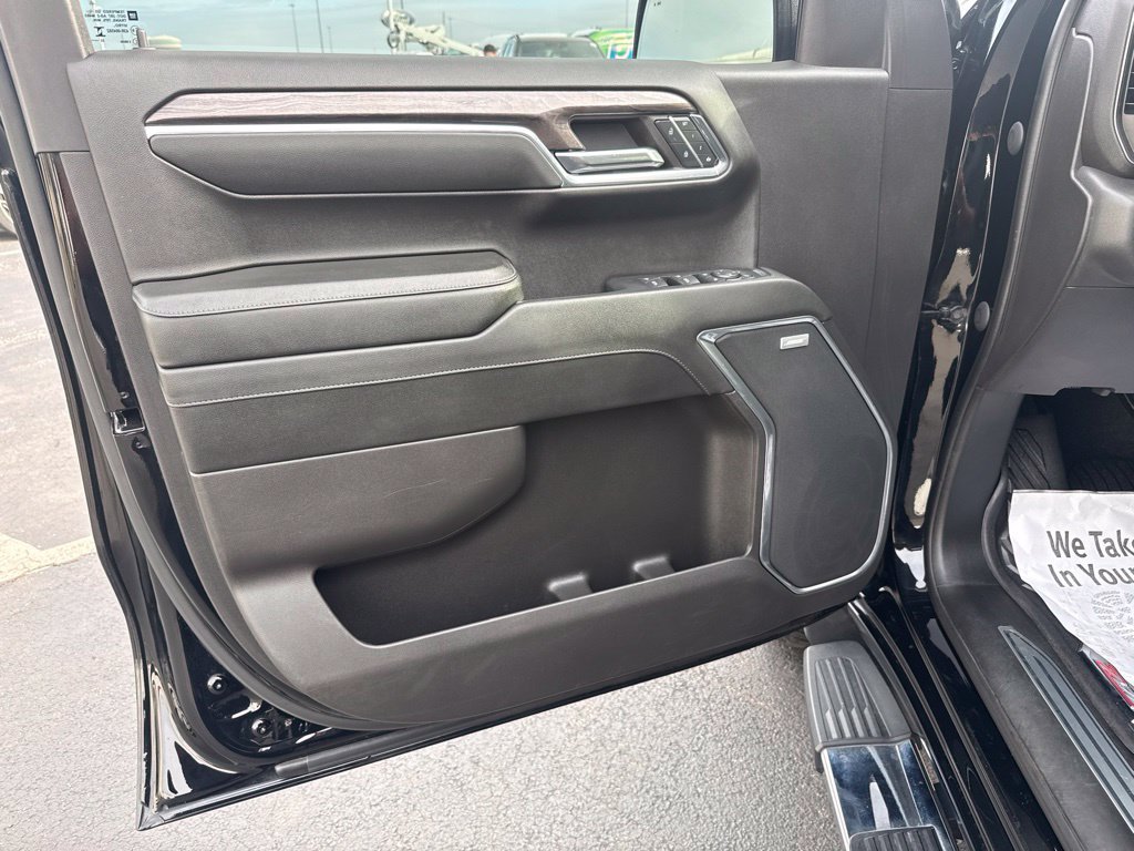 Used 2023 Chevrolet Silverado 1500 LTZ w/ LTZ Premium Package AWD/4WD image 19