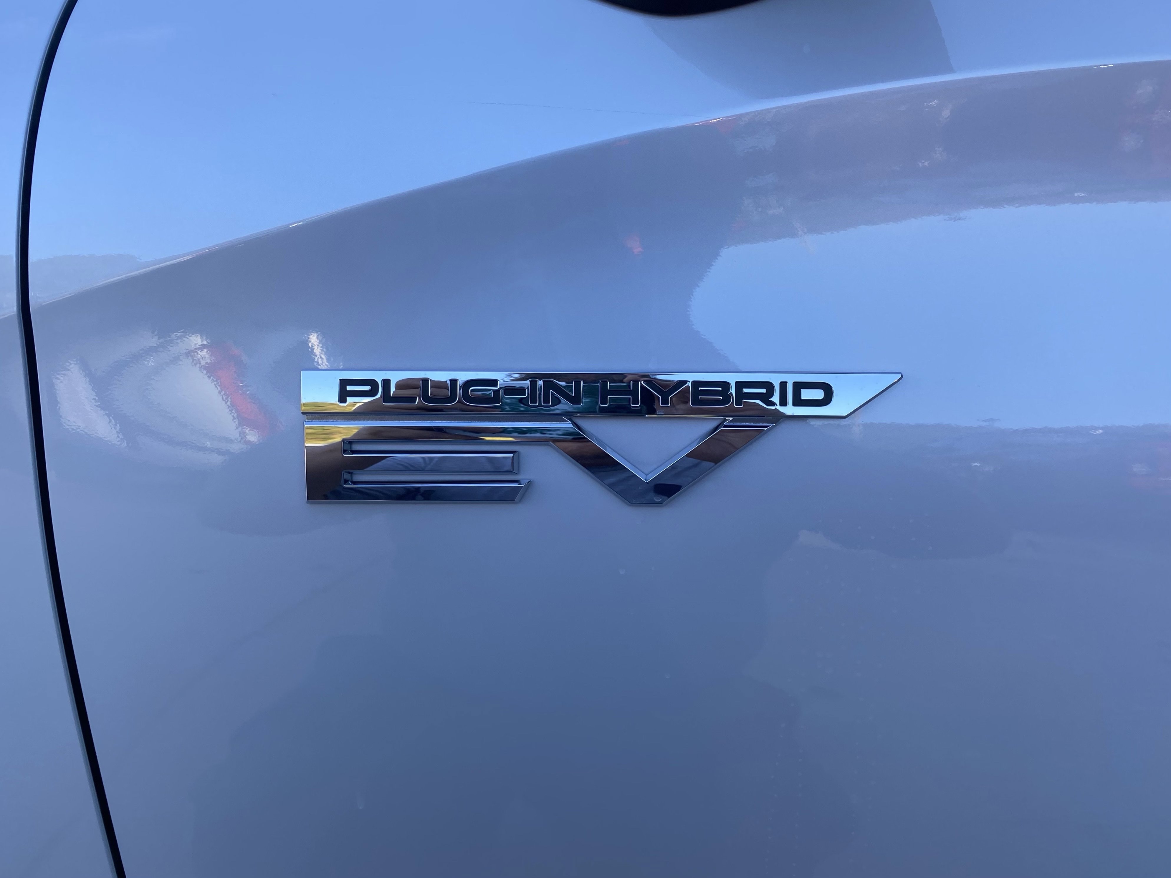 New 2025 Mitsubishi Outlander SE image 37