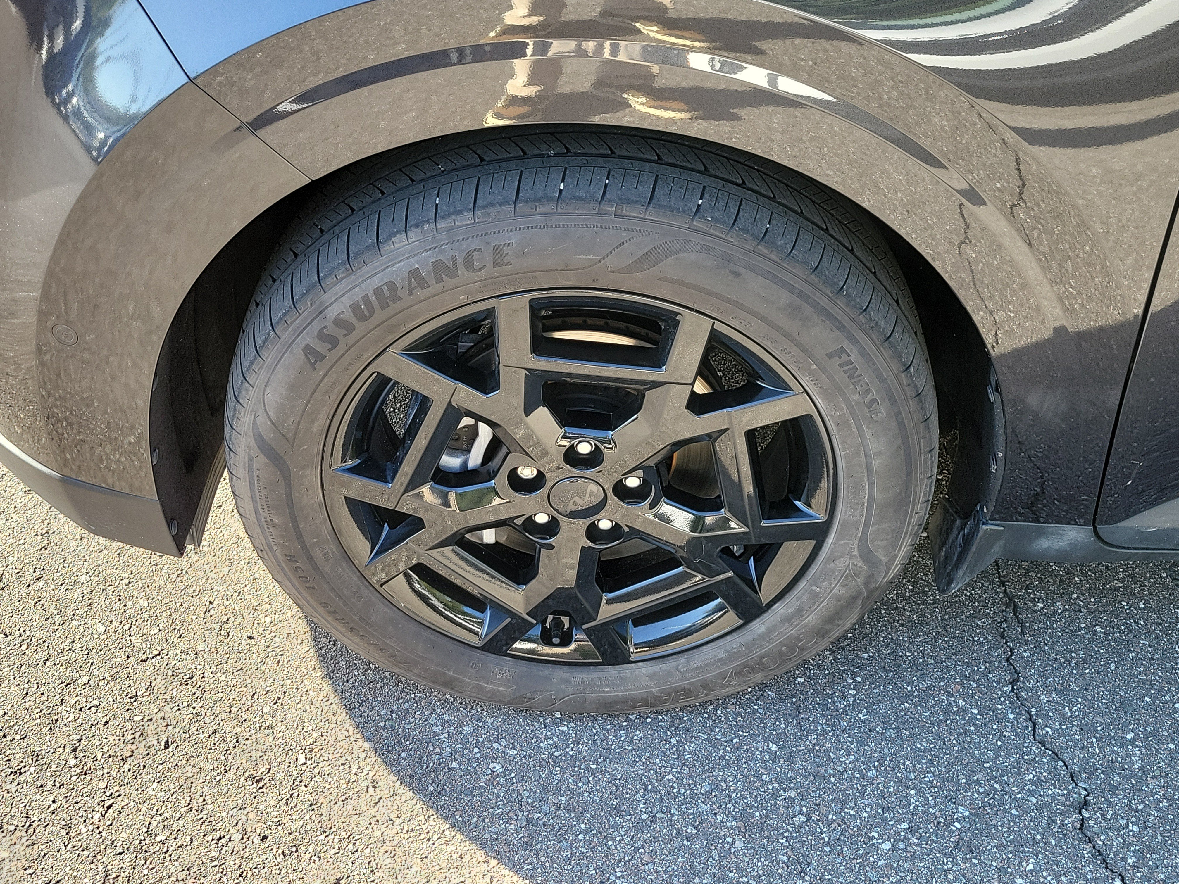 Certified 2025 Kia Carnival SX w/ SX Dark Edition Package FWD image 36