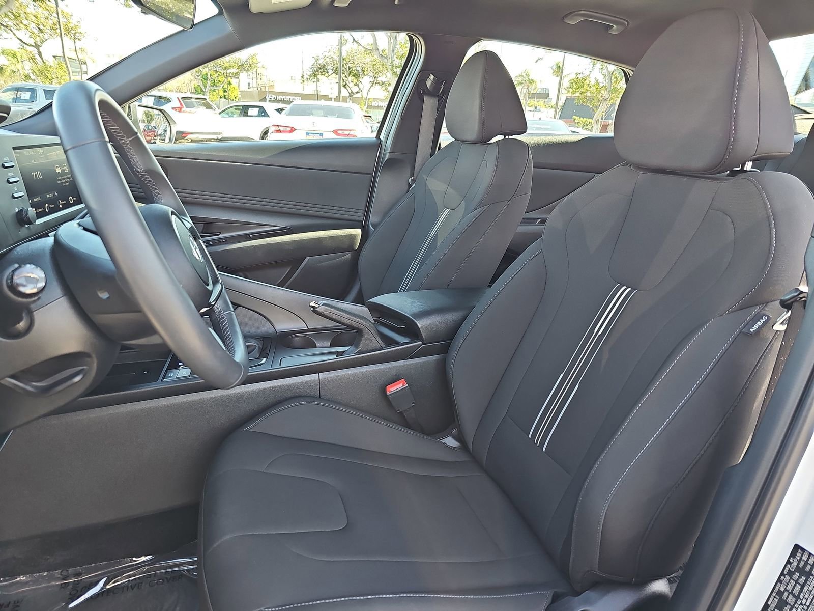 Certified 2025 Hyundai Elantra Sport image 14