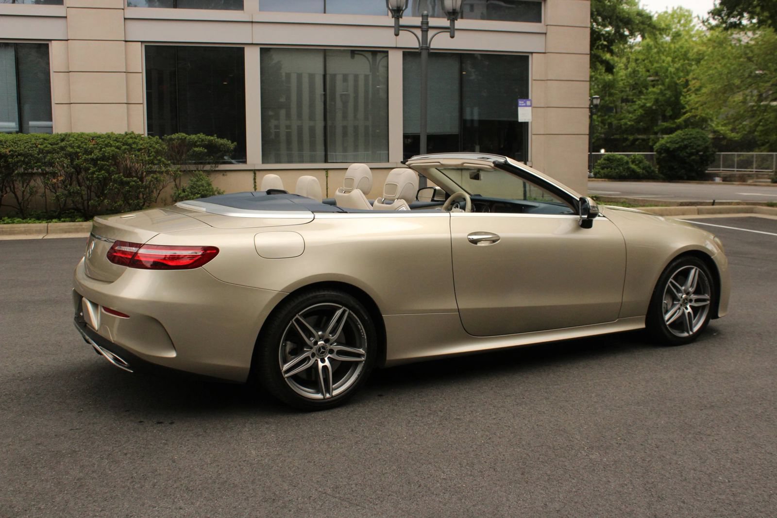 Used 2019 Mercedes-Benz E 450 Cabriolet w/ Premium 1 Package image 9