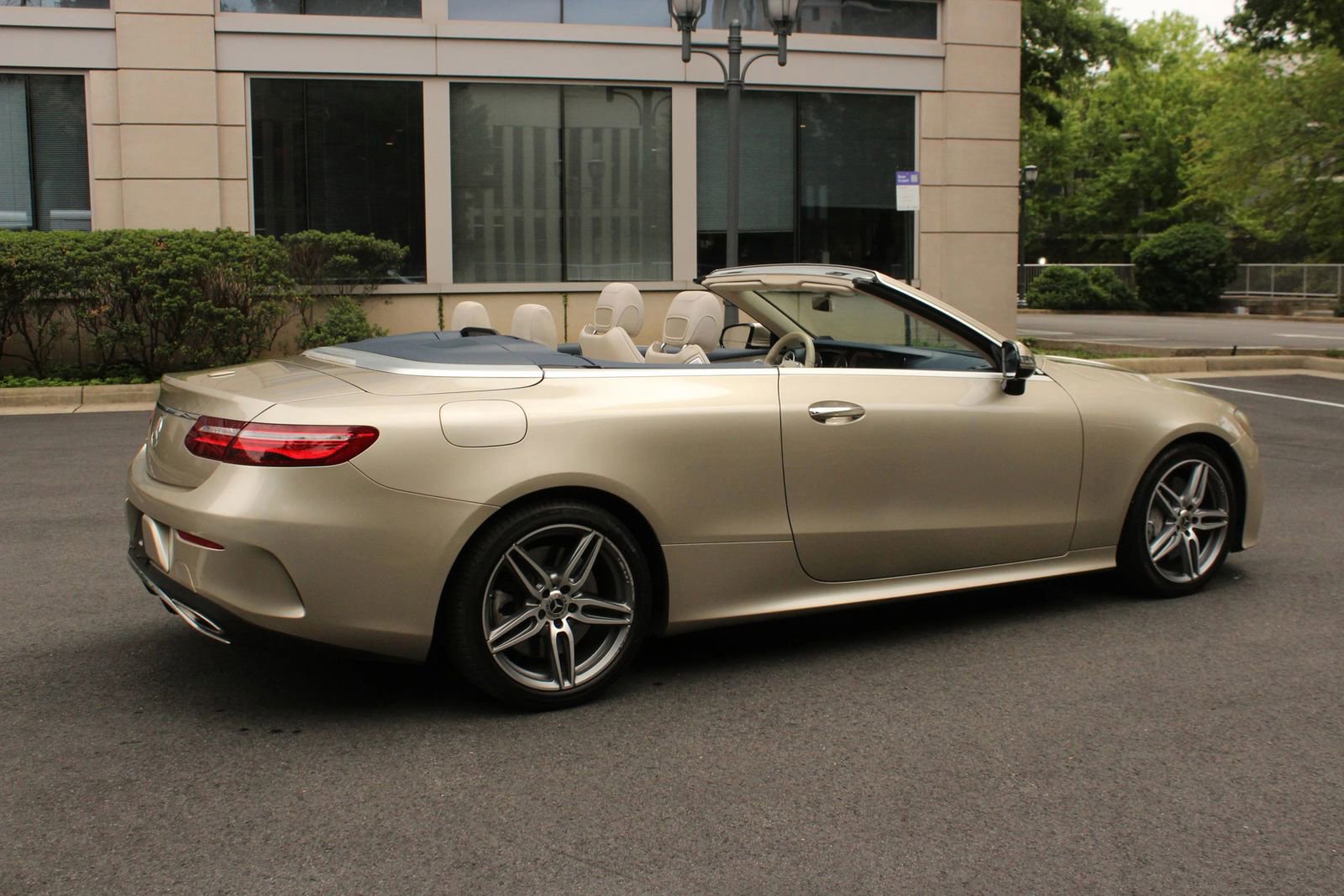 Used 2019 Mercedes-Benz E 450 Cabriolet w/ Premium 1 Package image 9