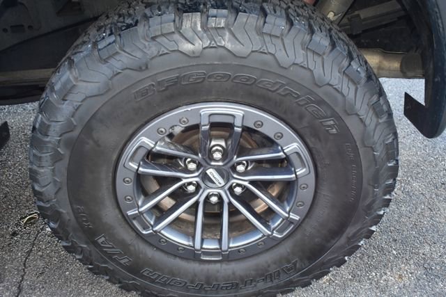 Used 2019 Ford F150 Raptor w/ Equipment Group 802A Luxury image 55