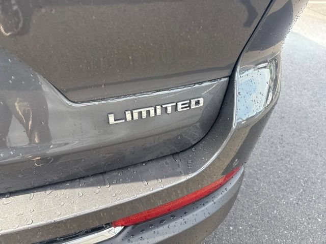 Used 2022 Jeep Grand Cherokee L Limited AWD/4WD image 27