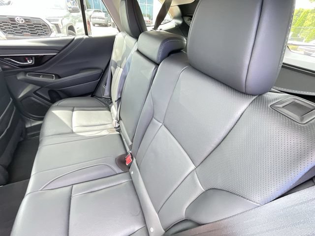 Used 2025 Subaru Outback Touring AWD/4WD image 13