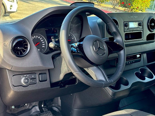Used 2026 Mercedes-Benz Sprinter 2500 image 13