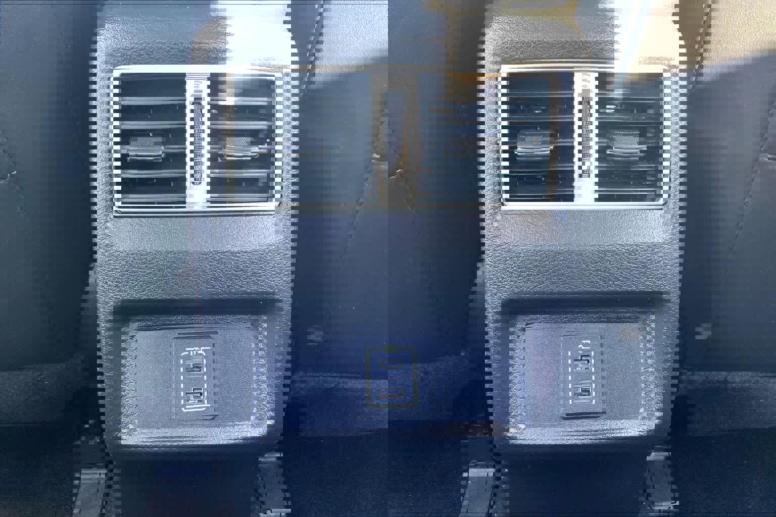 Used 2018 Nissan Maxima Platinum FWD image 34