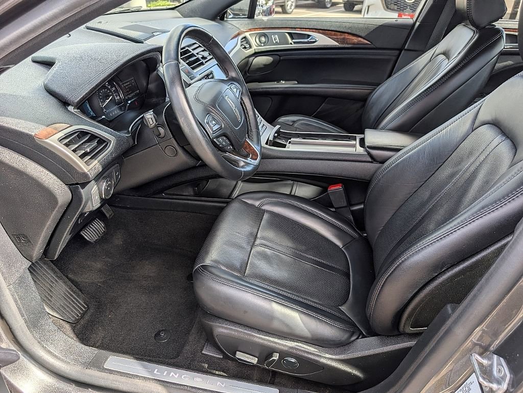 Used 2020 Lincoln MKZ Reserve w/ Elements Package image 27