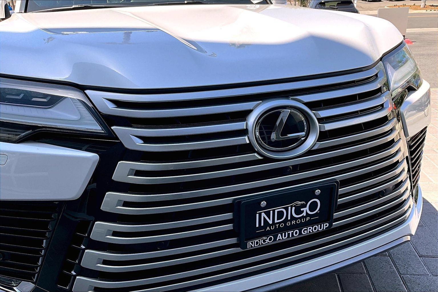Used 2022 Lexus LX 600 4WD w/ Accessory Package (Z1) image 30