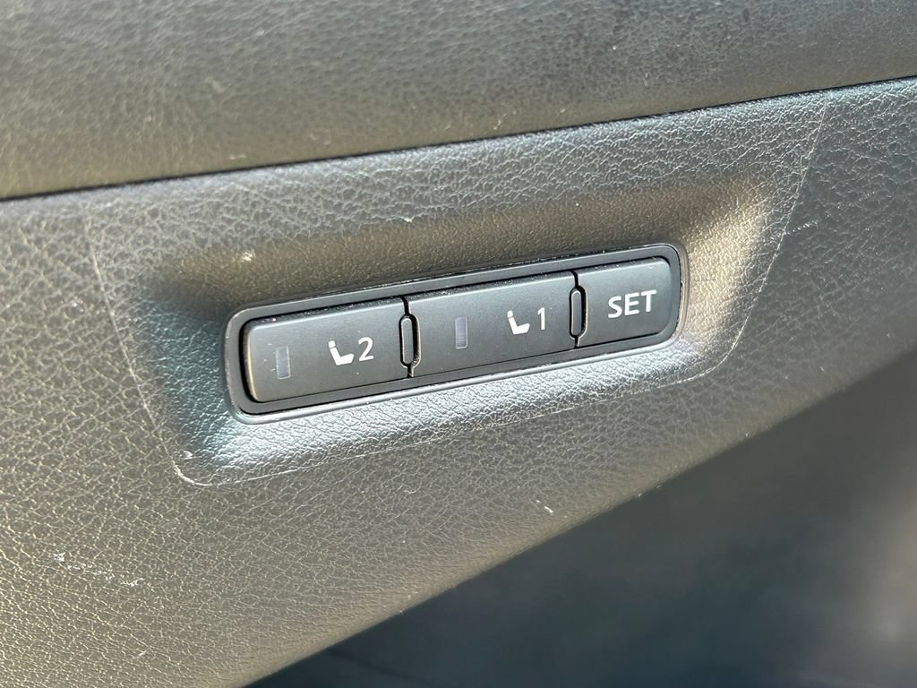 Used 2017 Nissan Murano Platinum w/ Platinum Technology Package FWD image 23