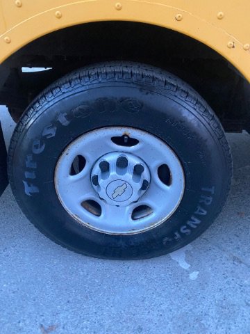 Used 2009 Chevrolet Express 3500 w/ School Bus Package image 26