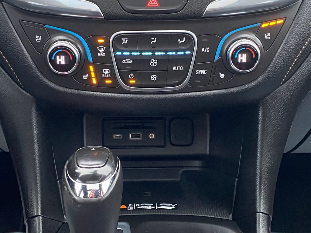 Used 2019 Chevrolet Equinox Premier image 25