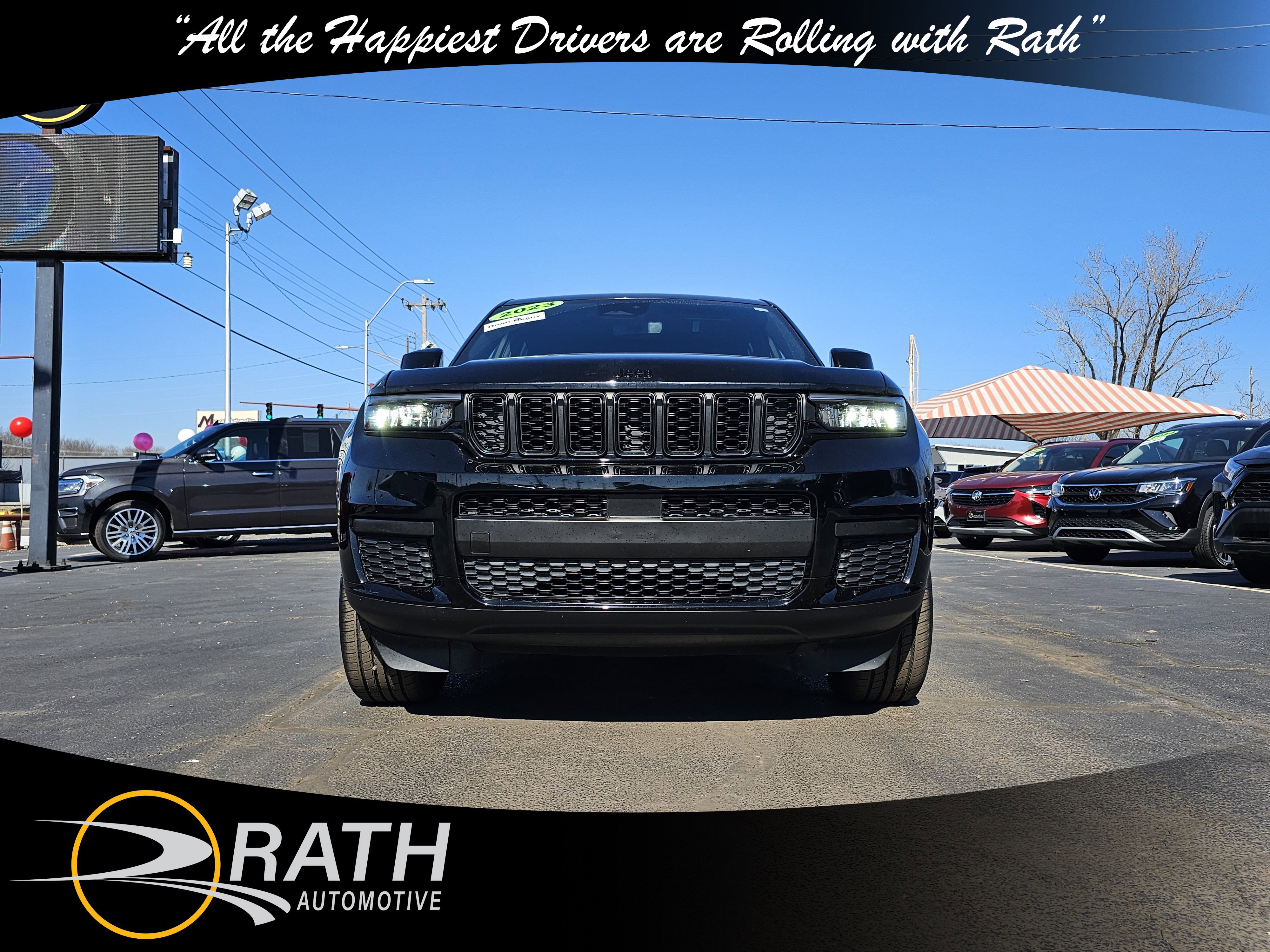 Used 2023 Jeep Grand Cherokee L Laredo AWD/4WD image 3