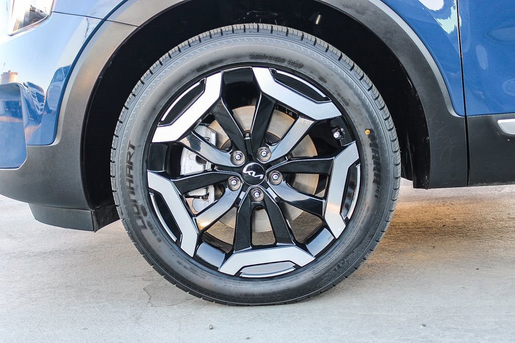 Used 2025 Kia Telluride S image 11