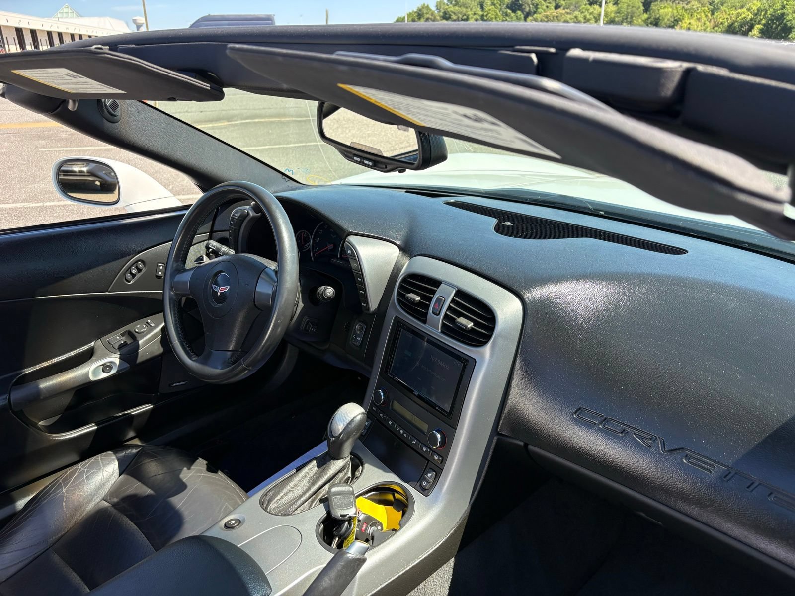 Used 2006 Chevrolet Corvette Convertible w/ Preferred Equipment Group RWD image 4