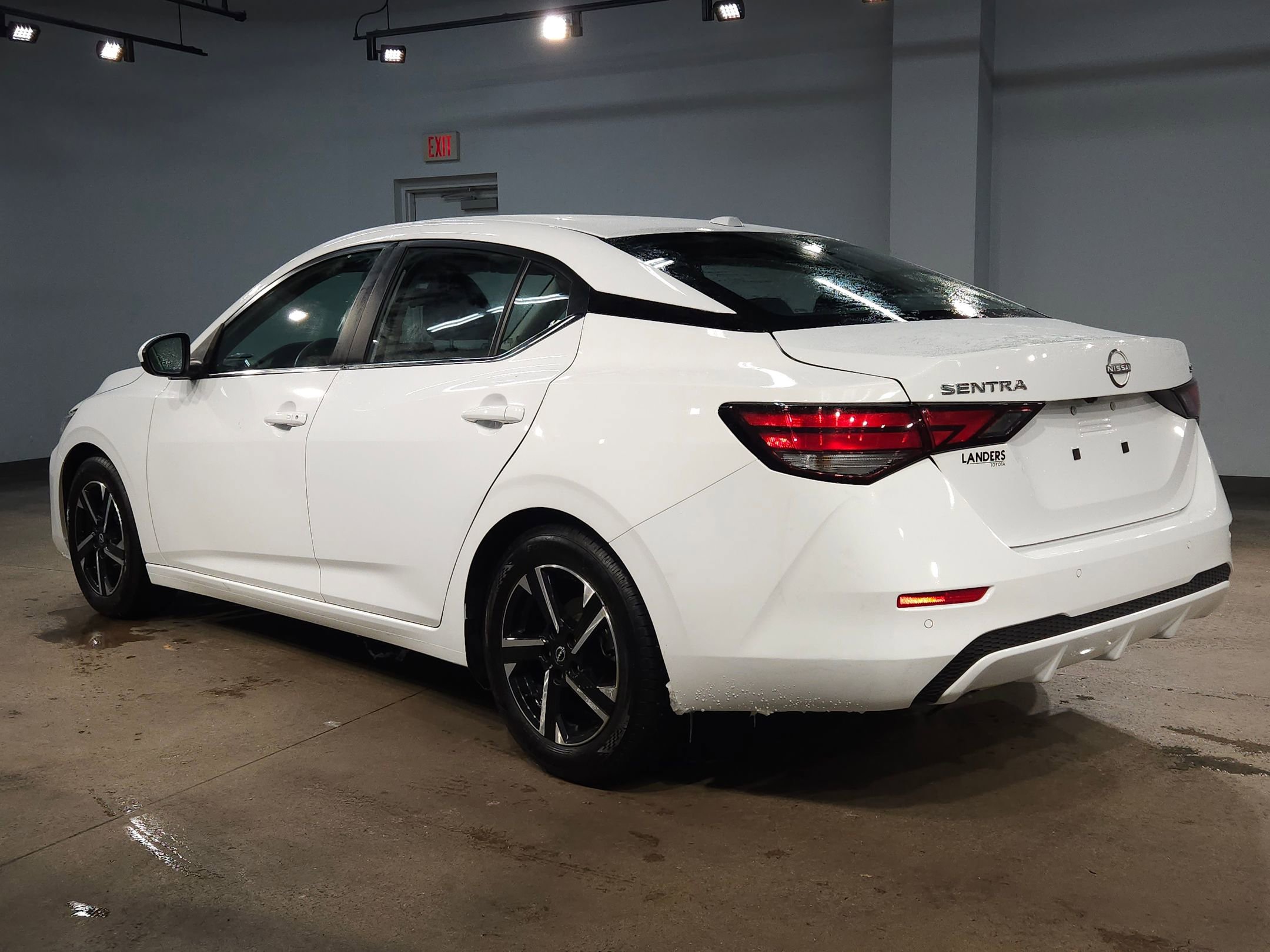 Used 2024 Nissan Sentra SV image 5