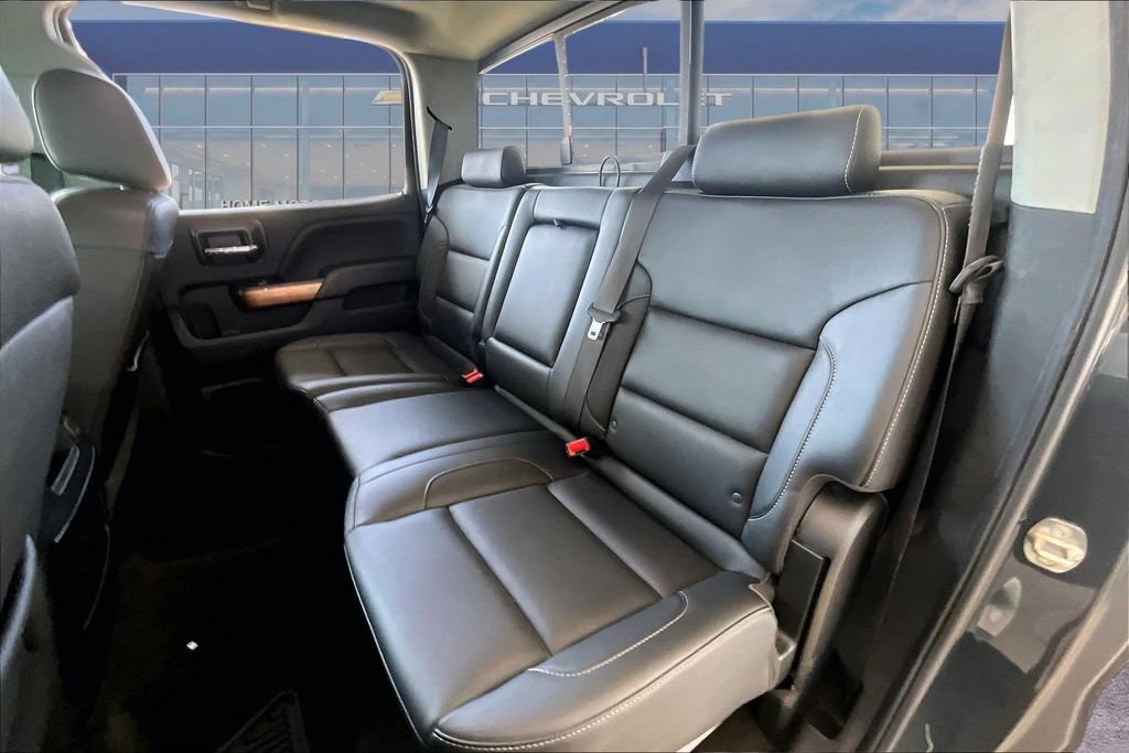 Used 2018 Chevrolet Silverado 2500 LTZ w/ Duramax Plus Package RWD image 18